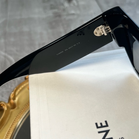 CELINE 60MM Flat-Top Square Sunglasses in Black - Picture 11 of 15